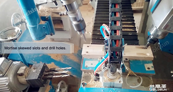 Đục mộng và khoan 2 lỗ trên gỗ